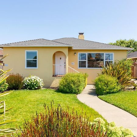 Spacious Renovated Petaluma Home- Pool Table, Fire Pit, Parking Extérieur photo