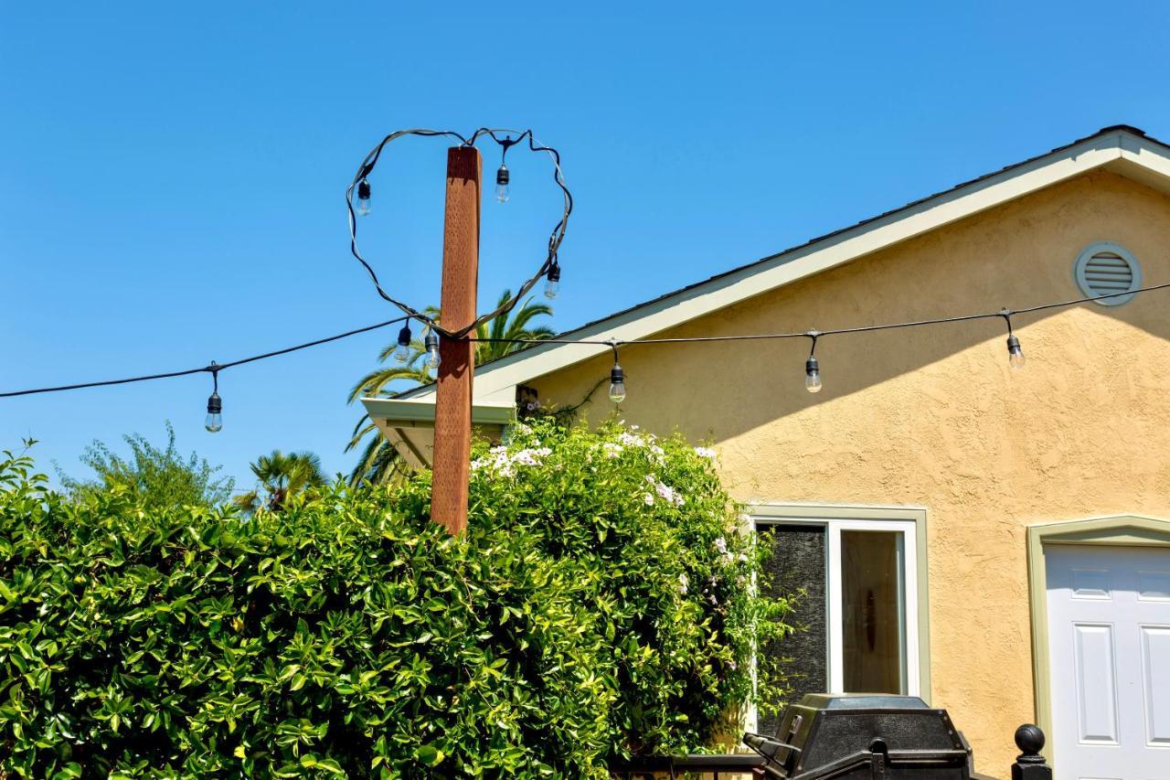 Spacious Renovated Petaluma Home- Pool Table, Fire Pit, Parking Extérieur photo